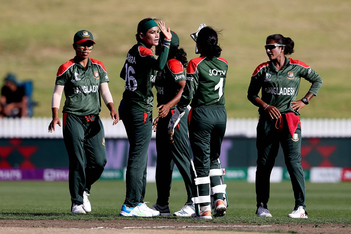 Bangladesh celebrate the wicket of India’s Sneh Rana during the 2022 Women's Cricket World cup match between India and Bangladesh at Seddon Park in Hamilton on 22 March, 2022