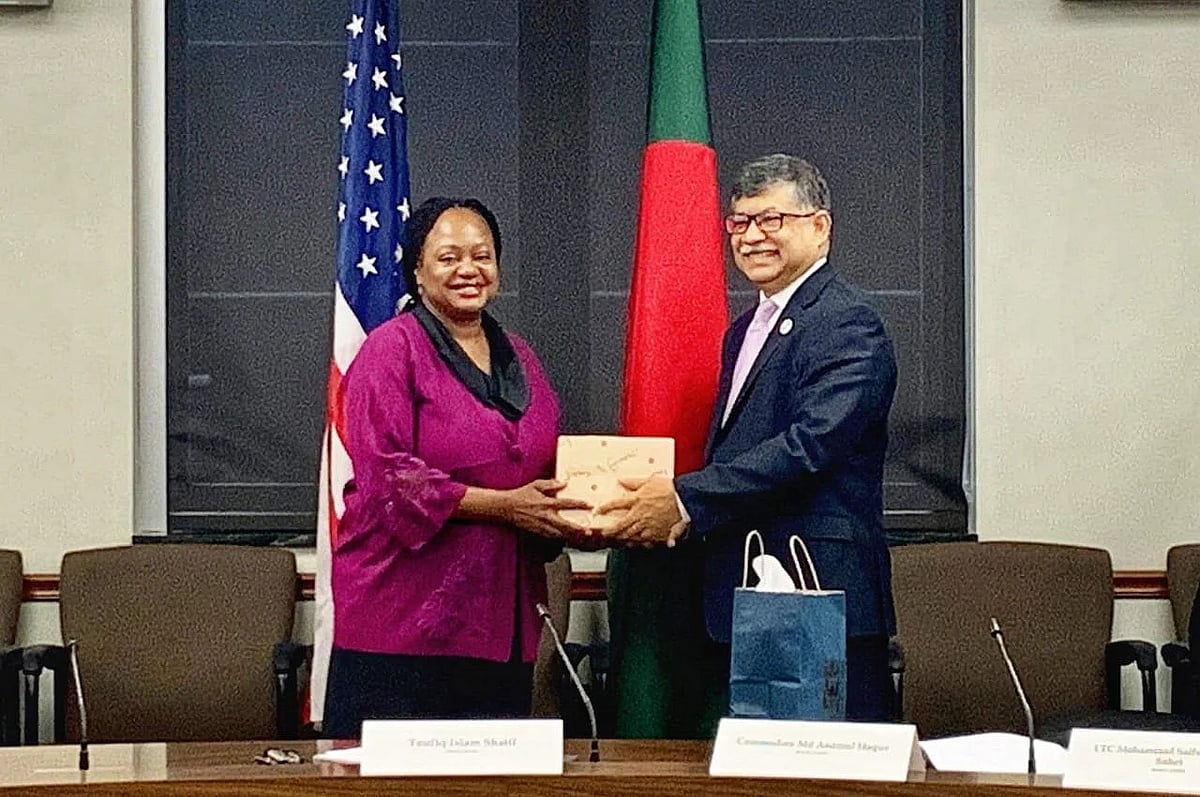 Bangladesh and the United States have agreed to continue talks on lifting US sanctions on the country’s elite force Rapid Action Battalion (RAB)