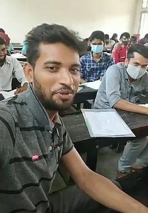 A screenshot of Jhenaidah district’s Kaliganj upazila Chhatra League’s general secretary Monir Hossain aka Sumon during his Facebook Live session on Friday.