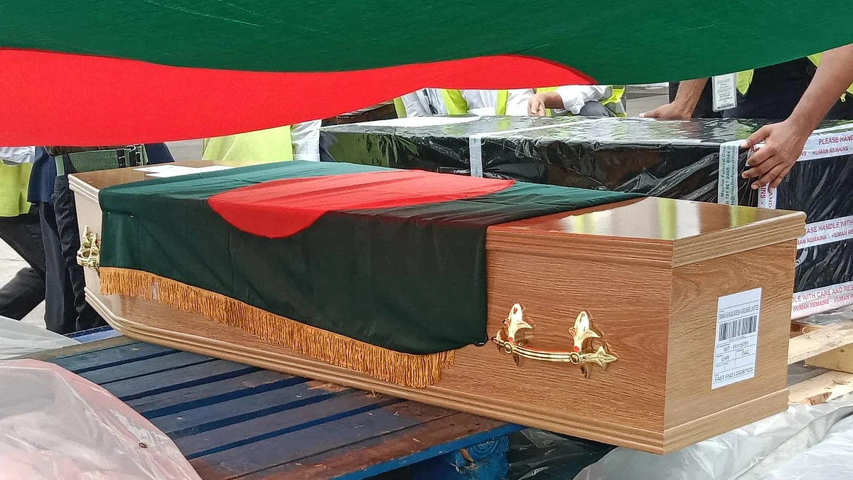 Body of Abdul Gaffar Choudhury in a coffin