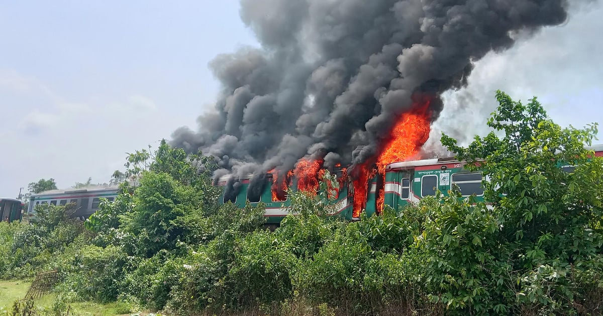 Fire breaks out at Sylhet-bound Parabat Express train in Moulvibazar on 11 June 2022