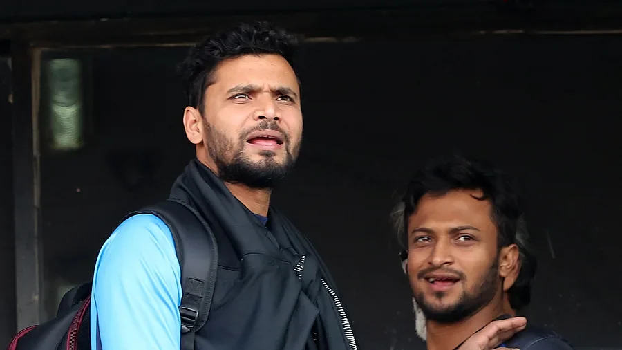 Mashrafe Bin Mortaza and Shakib Al Hasan