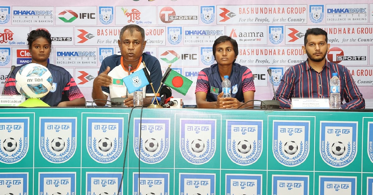 Bangladesh women's team coach Golam Rabbani Choton speaks in a pre-match press-conference on 25 June