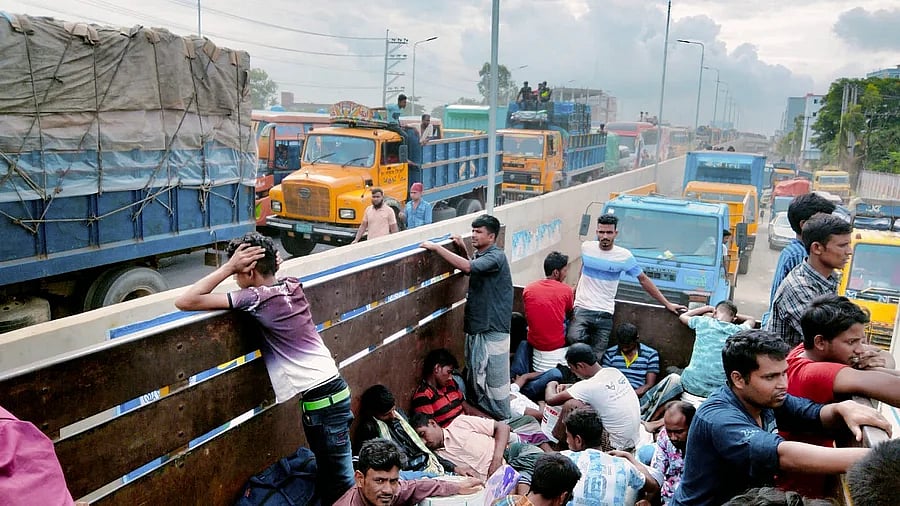 Heavy traffic congestion in Maliker Bari area on the Dhaka-Mymensingh highway at 8:30am on 8 July 2022