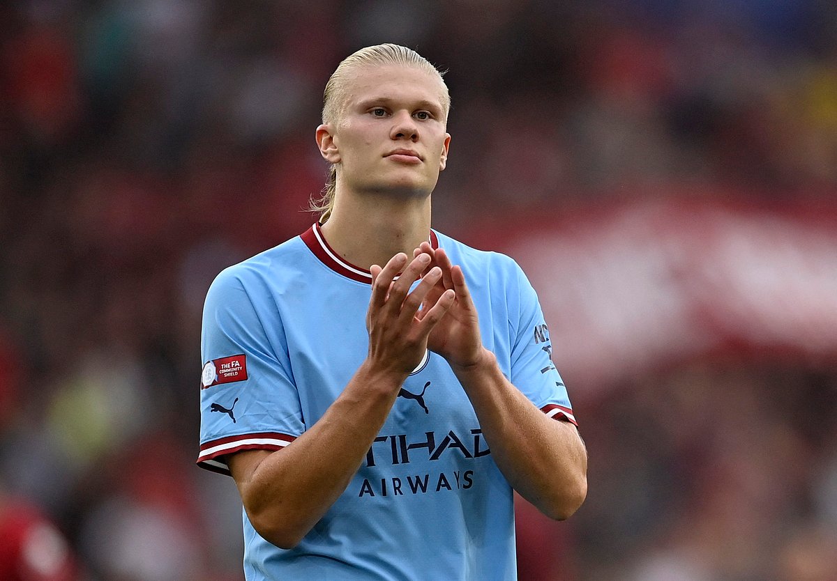 Manchester City's Erling Haaland applauds fans after the Community Shield final