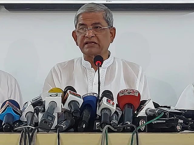 Mirza Fakhrul Islam Alamgir speaks at a press conference at the BNP chairperson's Gulshan office