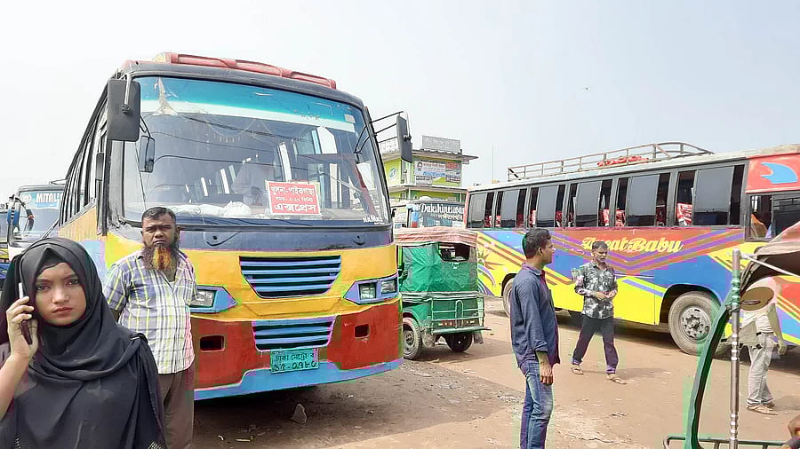 Buses at the Sonadanga bus stand in Khulna