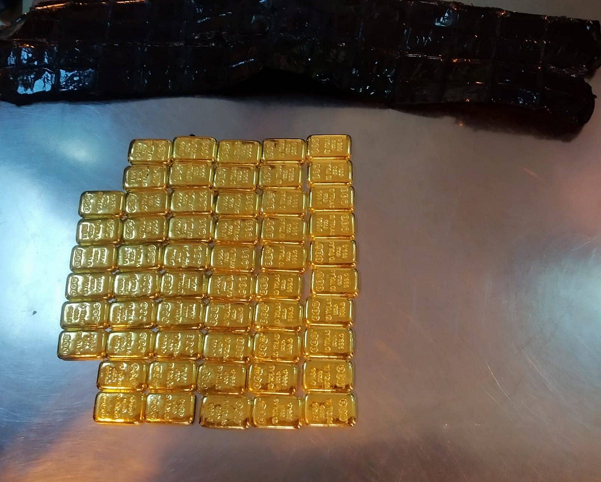Customs officials on Saturday seized 56 gold bars weighing 6.5 kg from an aircraft of Biman Bangladesh Airlines at Chattogram Shah Amanat Airport