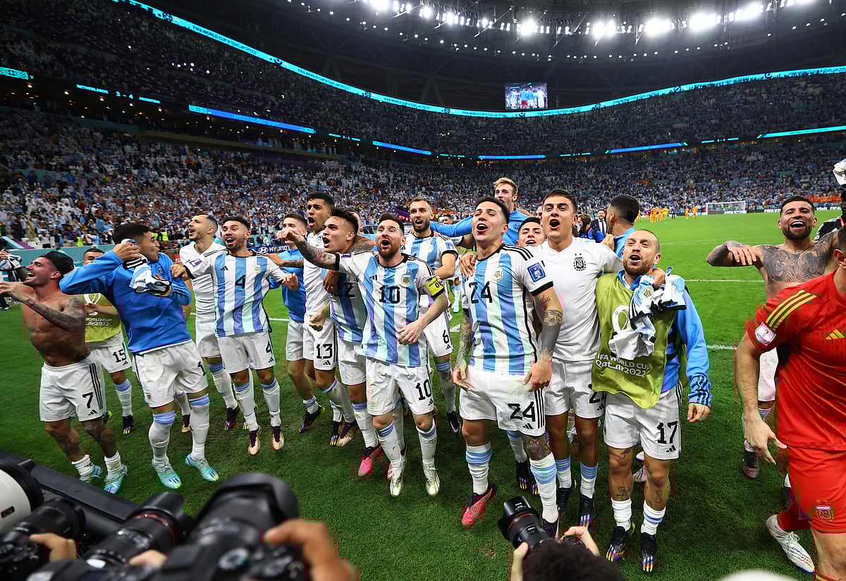 Argentina players celebrate qualifying for the semi finals