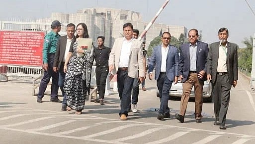 Five BNP lawmakers coming out of the Jatiya Sangsad after submitting their resignation letters on 11 December 2022