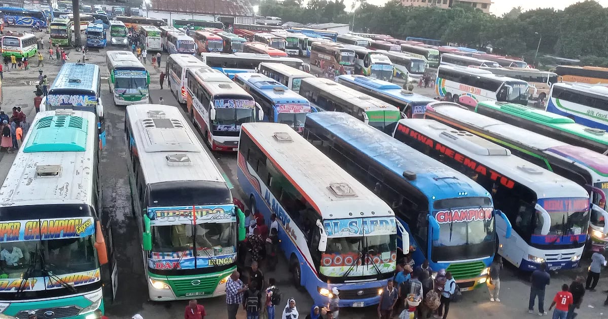 Transport owners enforce strike in 10 districts of Rajshahi division before the rally of BNP