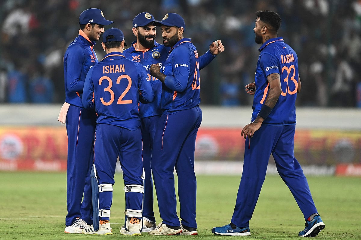 India beat New Zealand by 12 runs in thrilling ODI series opener ...