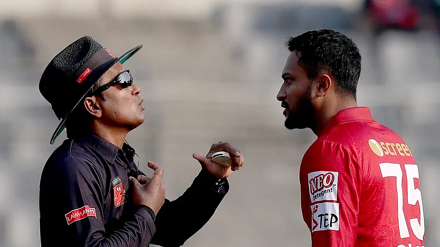 Fortune Barishal captain Shakib Al Hasan argues with the umpire during their BPL9 match against Rangpur Riders at the Sher-e-Bangla National Cricket Stadium in Dhaka on 10 January, 2023