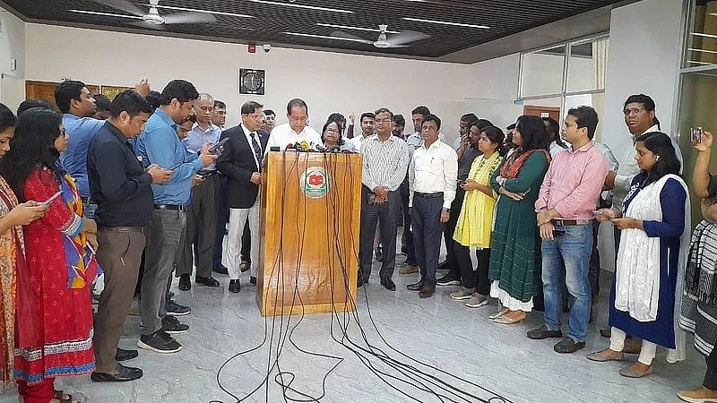 Chief Election Commissioner (CEC) Kazi Habibul Awal addresses a press conference at the election commission office in Agargaon, Dhaka on 28 March 2023