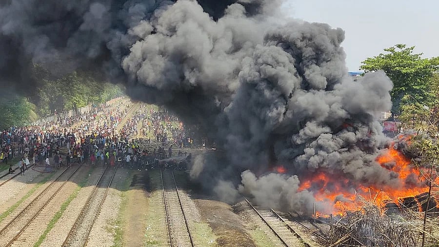 A fire breaks out in a tyre warehouse in Dewanhat Bridge area of Chattogram city at around 1:00 pm on Saturday.