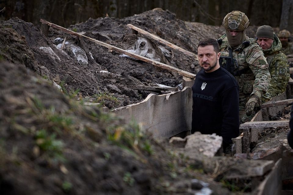 Ukraine's President Volodymyr Zelenskiy visits positions of Ukrainian Border Guards near the border with Russia, amid Russia's attack on Ukraine, in Sumy region, Ukraine on 28 March, 2023.