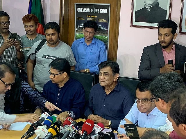 Bangladesh Football Federation's president Kazi Salahuddin and vice-president Salam Murshedy at a press conference