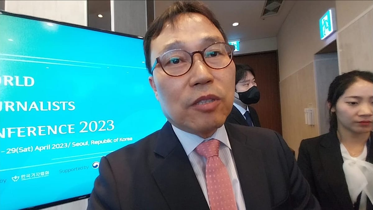 Deputy foreign minister of South Korea, Choi Youngsam