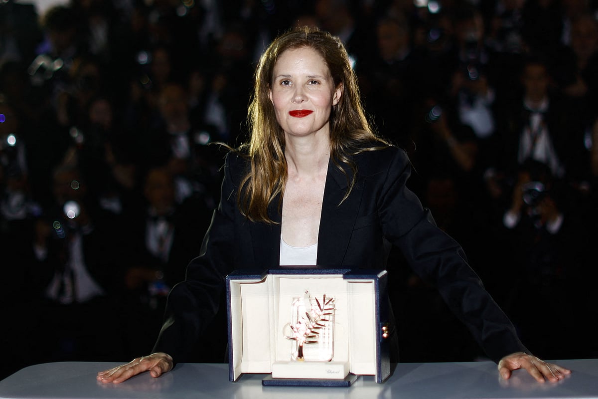 Director Justine Triet, Palme d'Or award winner for the film 'Anatomie d'une chute' (Anatomy of a Fall), poses during the photocall after the closing ceremony of the 76th Cannes Film Festival in Cannes, France, 27 May, 2023.