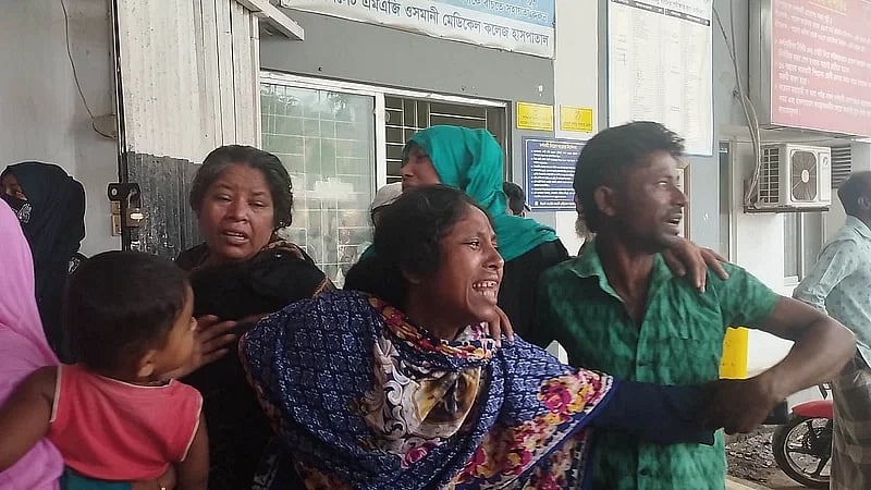 Relatives of the deceased people wail at MAG Osmani Medical College Hospital in Sylhet on 7 June, 2023