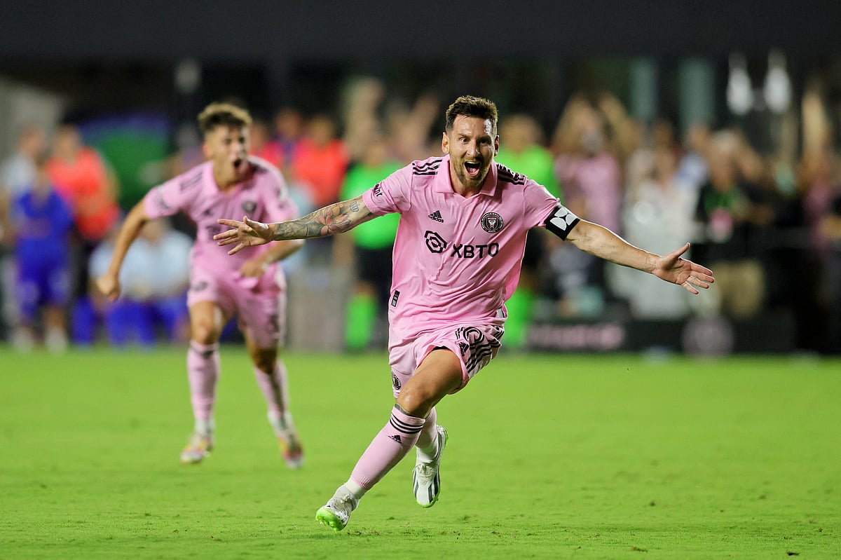 Inter Miami CF forward Lionel Messi celebrates after scoring a goal against Cruz Azul during the second half at DRV PNK Stadium