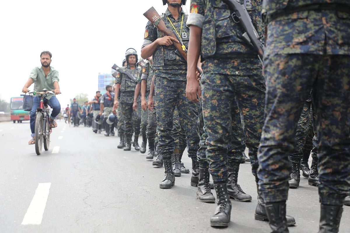 Law enforcement on alert for BNP-Awami League program | Prothom Alo