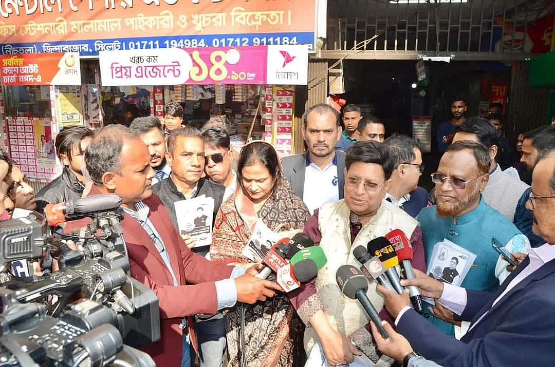 Foreign Minister AK Abdul Momen speaks to the media at Sylhet on 24 December, 2023.