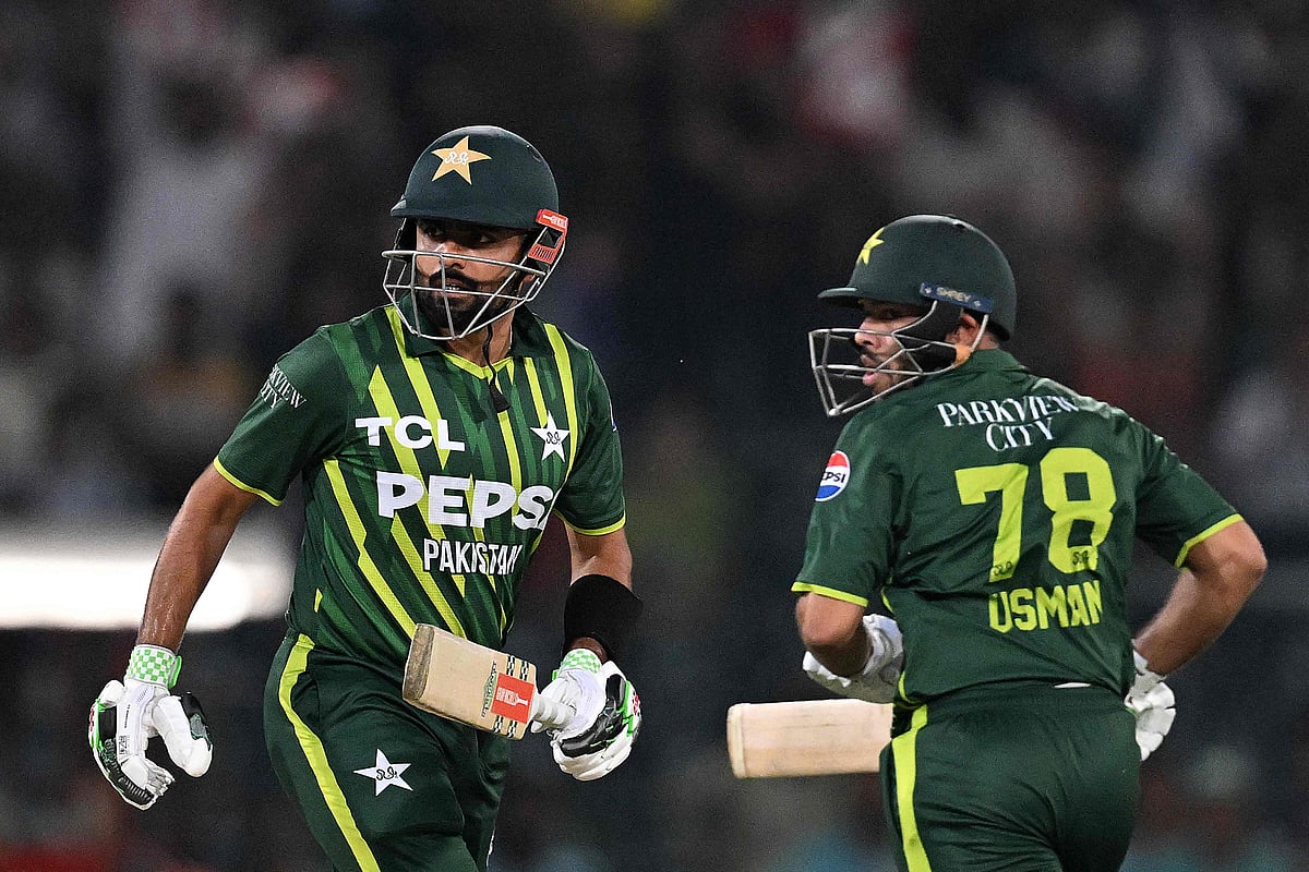 Azam, Zaman lift Pakistan to 178-5 in fifth T20I | Prothom Alo