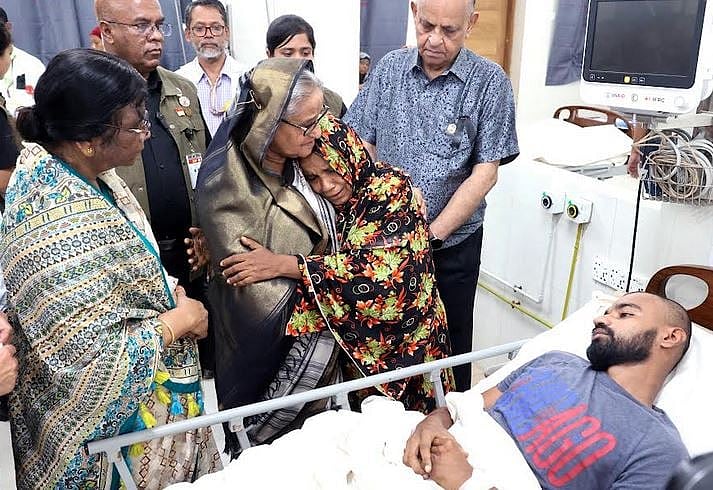 Prime minister Sheikh Hasina visits Shaheed Suhrawardy Medical College Hospital (ShSMCH) in Dhaka on 30 July 2024 to see the injured persons of the recent nationwide unrest.