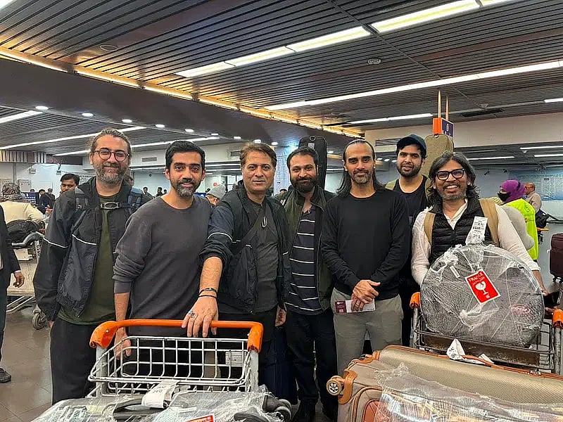 Members of Pakistani band ''Kaavish' arrived in Dhaka on 22 January evening.