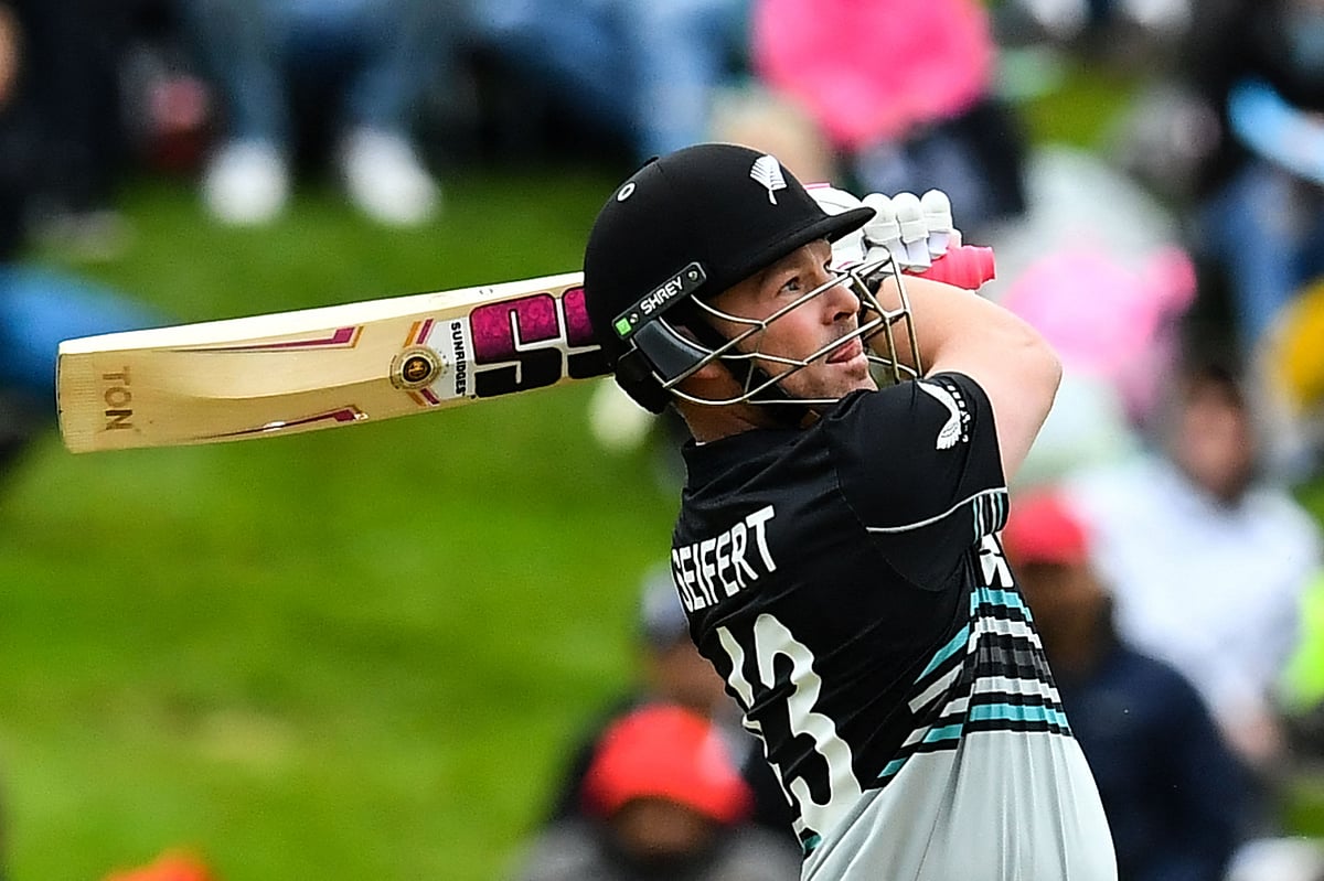 New Zealand's Tim Seifert bats during the second Twenty20 international cricket match between New Zealand and Pakistan at University of Otago Oval in Dunedin on 18 March, 2025.