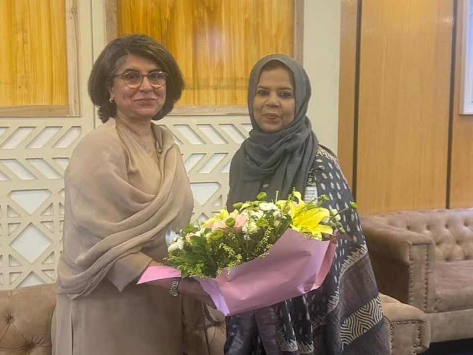 Pakistan foreign secretary Amna Balooch was received at Hazrat Shahjalal International Airport by Ishrat Jahan, director general of South Asia wing at the foreign ministry on 16 April