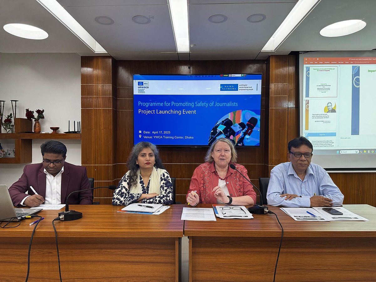 Guests at the Promoting Safety of Journalists organised by UNESCO-IPDC and News Network in Dhaka on 17 April 2025.