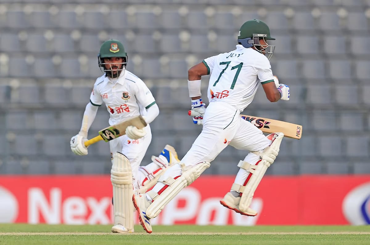 Mominul Haque and Mahmudul Hasan saw off the day 2 of the first Test against Zimbabwe on 21 April 2025