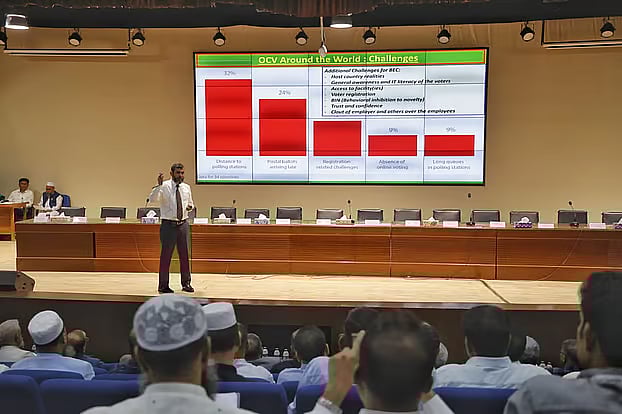 A seminar on expatriates' voting rights at the Nirbachan Bhaban in Dhaka on 29 April, 2025.