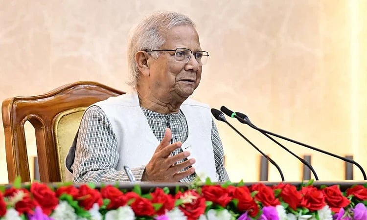 Chief Adviser Professor Muhammad Yunus called on physicians to ensure healthcare for all while inaugurating the first-ever Civil Surgeon Conference at the Chief Adviser’s Office in Dhaka on 12 May 2025.