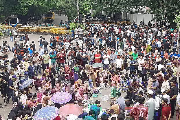 The sit-in programme of Jagannath University students at the Kakrail intersection around 11.30 am on Thursday.