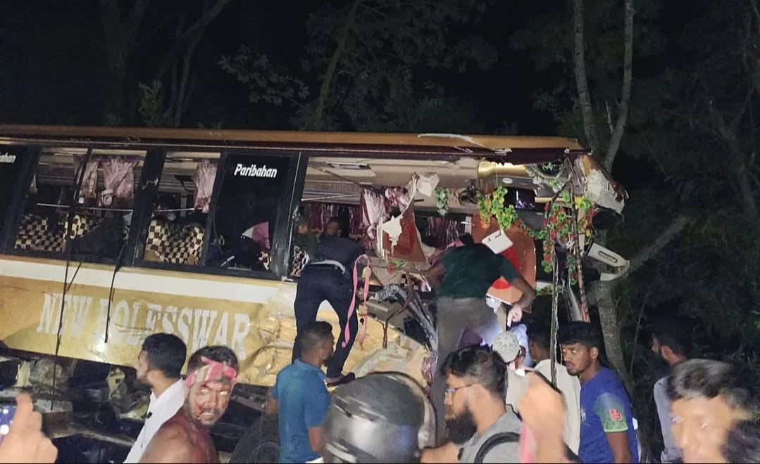 Three people were killed and at least 30 others injured in a head-on collision between a passenger bus and a truck on Dhaka-Khulna highway in Gopalganj on Thursday night