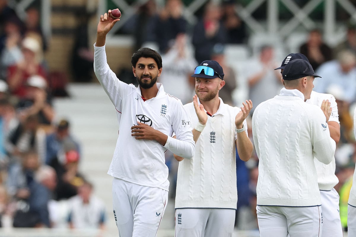 England's Shoaib Bashir celebrates taking his fifth wicket, that of Zimbabwe's Sikandar Raza on the third day of the four day Test cricket match between England and Zimbabwe at Trent Bridge in Nottingham on 24 May, 2025.