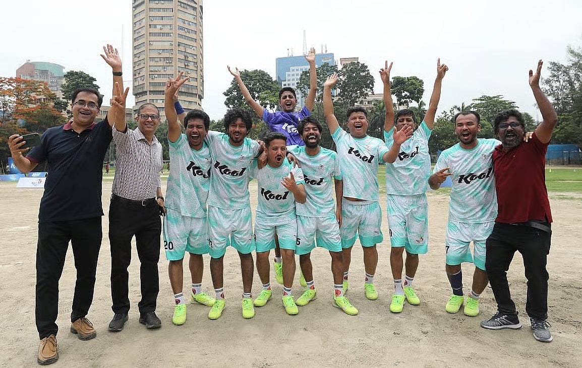 Prothom Alo football team celebrate after defeating Maasranga Television 3–2 in a penalty shootout in the Kool-BSJ Media Cup Football Tournament at the Outer Stadium in Paltan, Dhaka on 26 May 2025.