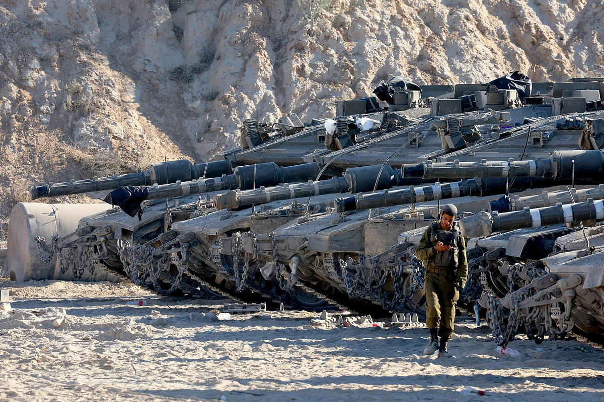 Israeli army tanks take position at the border between Israel and the Gaza Strip on 29 May, 2025, amid the ongoing war between Israel and Palestinian militant movement Hamas.