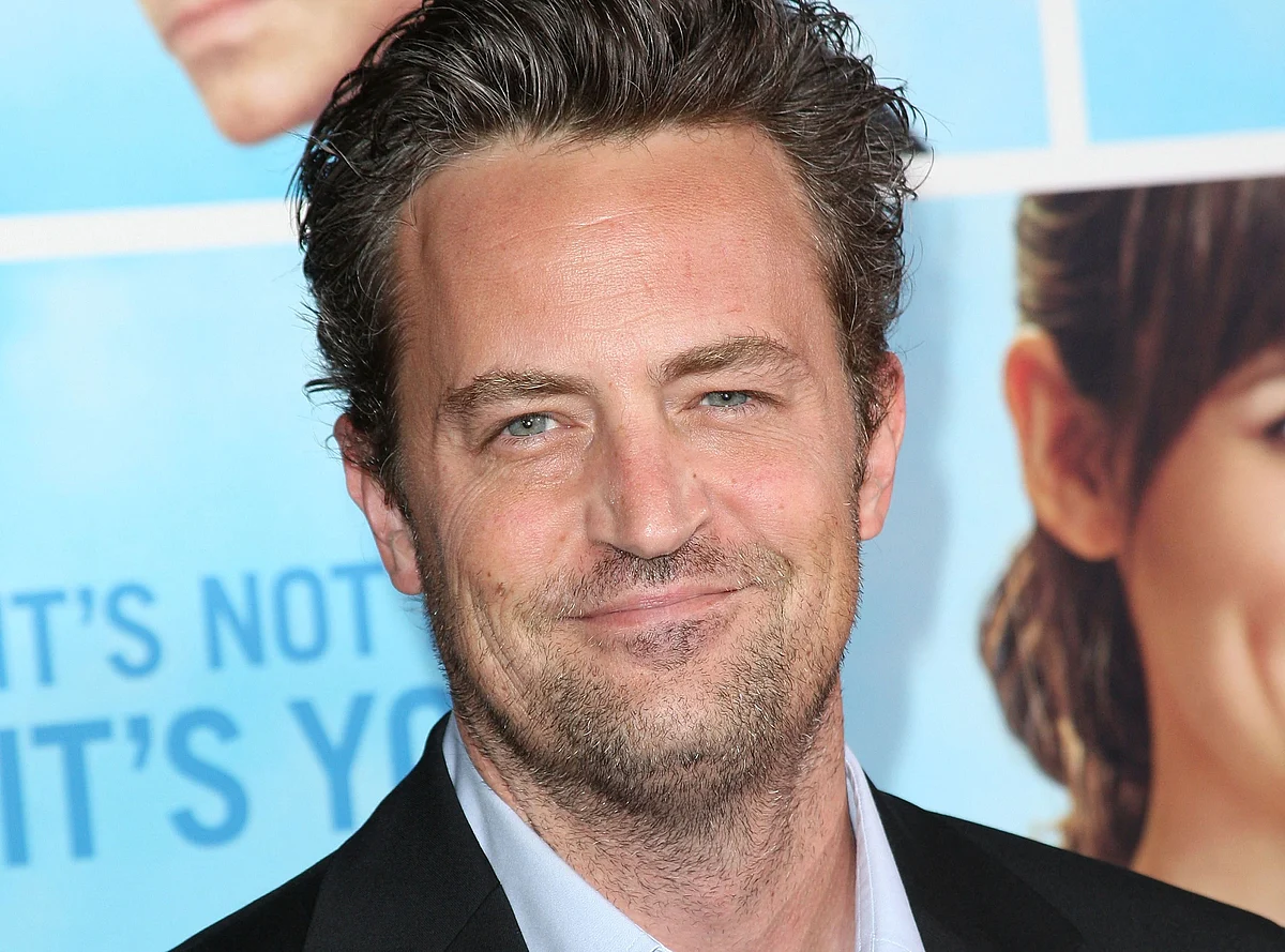 US-Canadian actor Matthew Perry arrives at the premiere of Warner Bros. "The Invention of Lying" on 21 September, 2009 in Los Angeles, California.