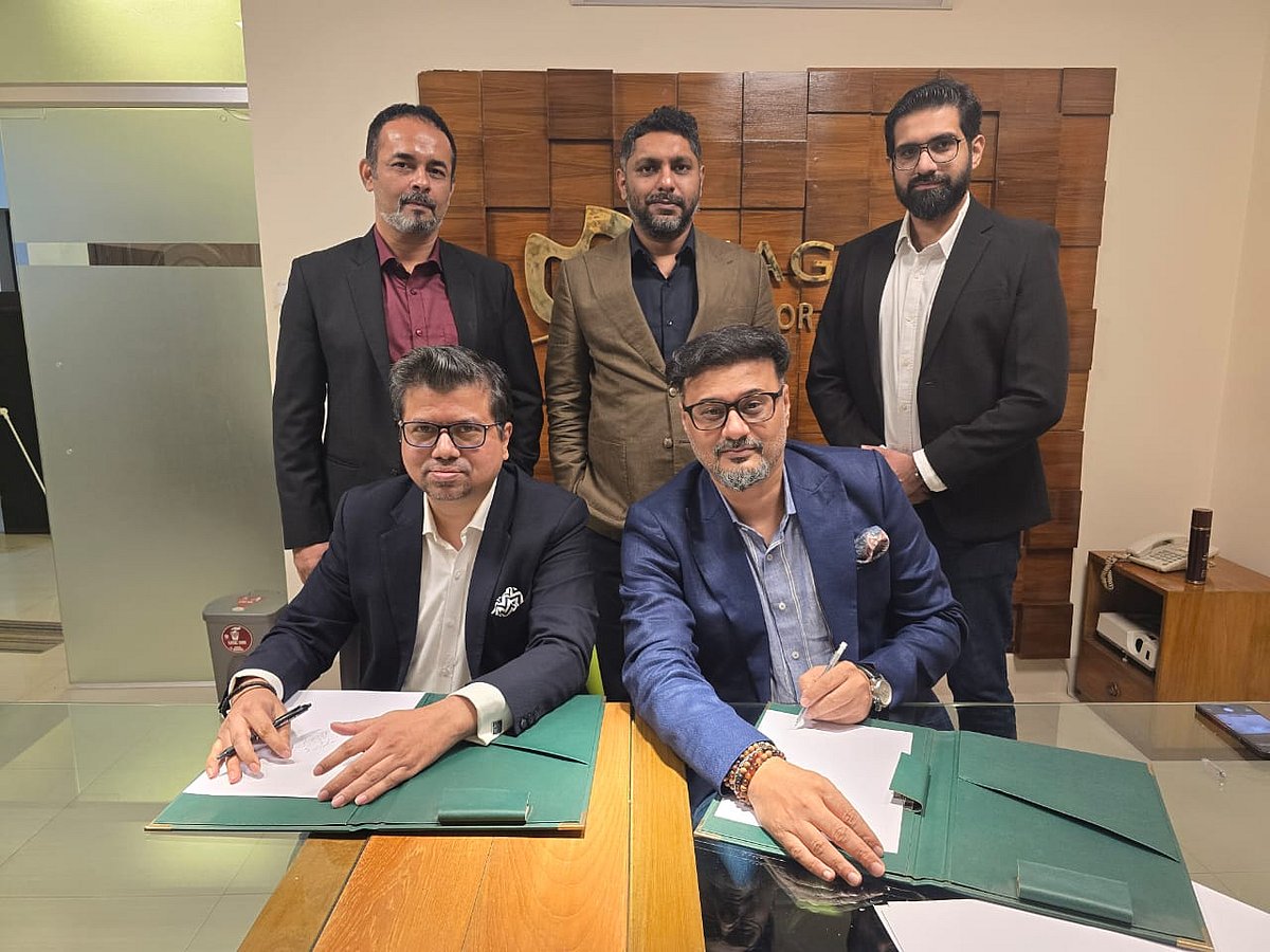 Officials at the signing ceremony of a strategic partnership between TPS Worldwide and Magnus Corporation Ltd.