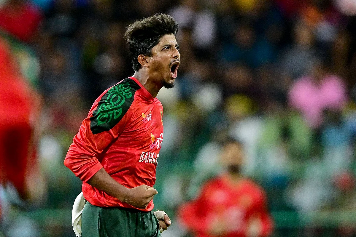 Bangladesh's Mahedi Hasan celebrates after taking the wicket of Sri Lanka's captain Charith Asalanka during the third and final Twenty20 international cricket match between Sri Lanka and Bangladesh at the R. Premadasa International Cricket Stadium in Colombo on July 16, 2025