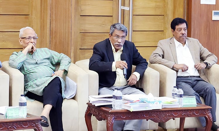 Vice-Chairman of the National Consensus Commission Professor Ali Riaz on Wednesday spoke at the Foreign Service Academy in the capital.