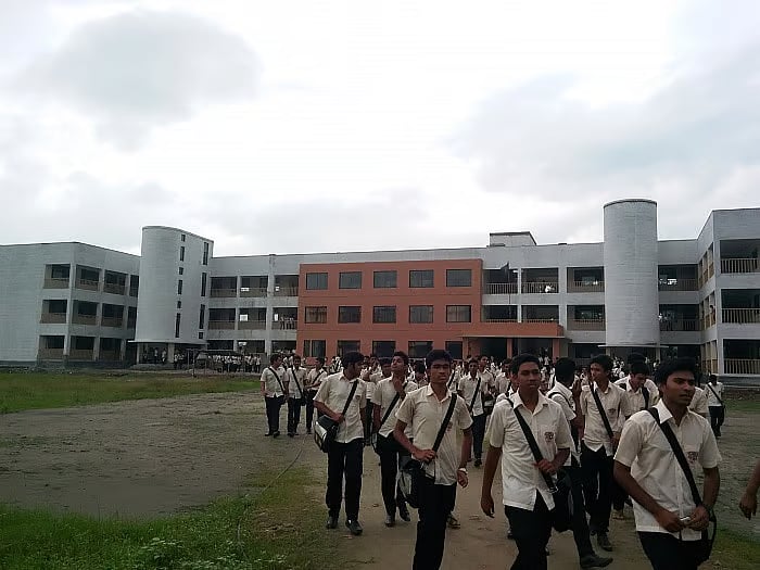 Students at Notre Dame College, Mymensingh.
