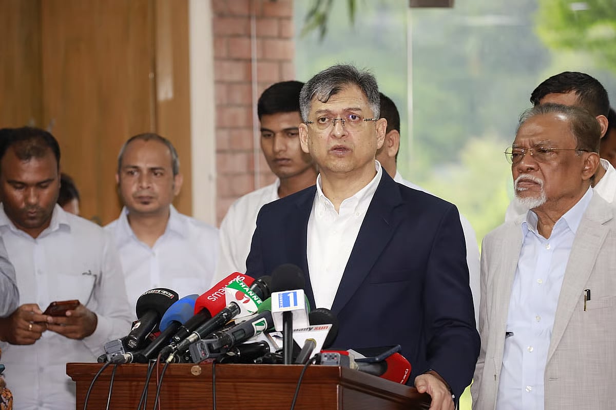 BNP standing committee member Salahuddin Ahmed talks to the media on 28 July 2025