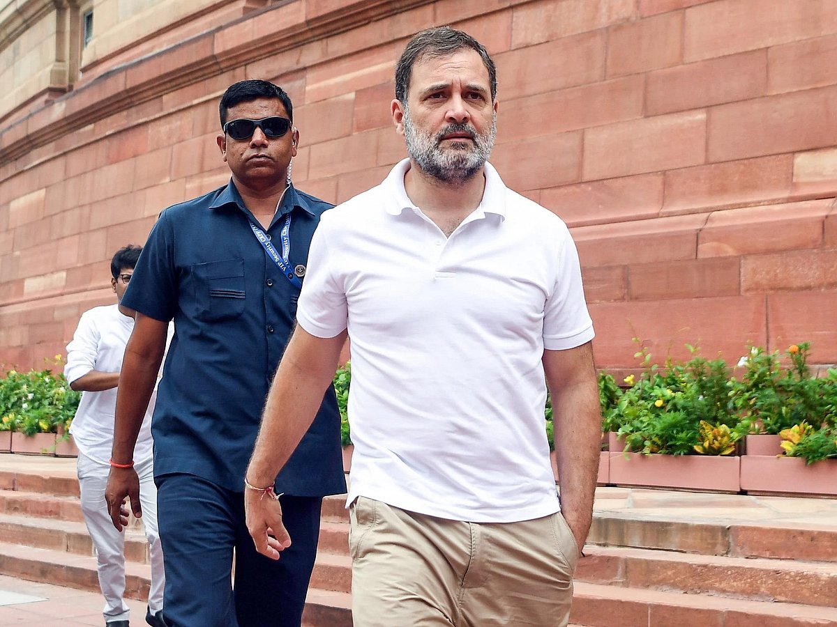 Lok Sabha LoP and Congress MP Rahul Gandhi arrives for the monsoon session of Parliament, in New Delhi on 1 August 2025