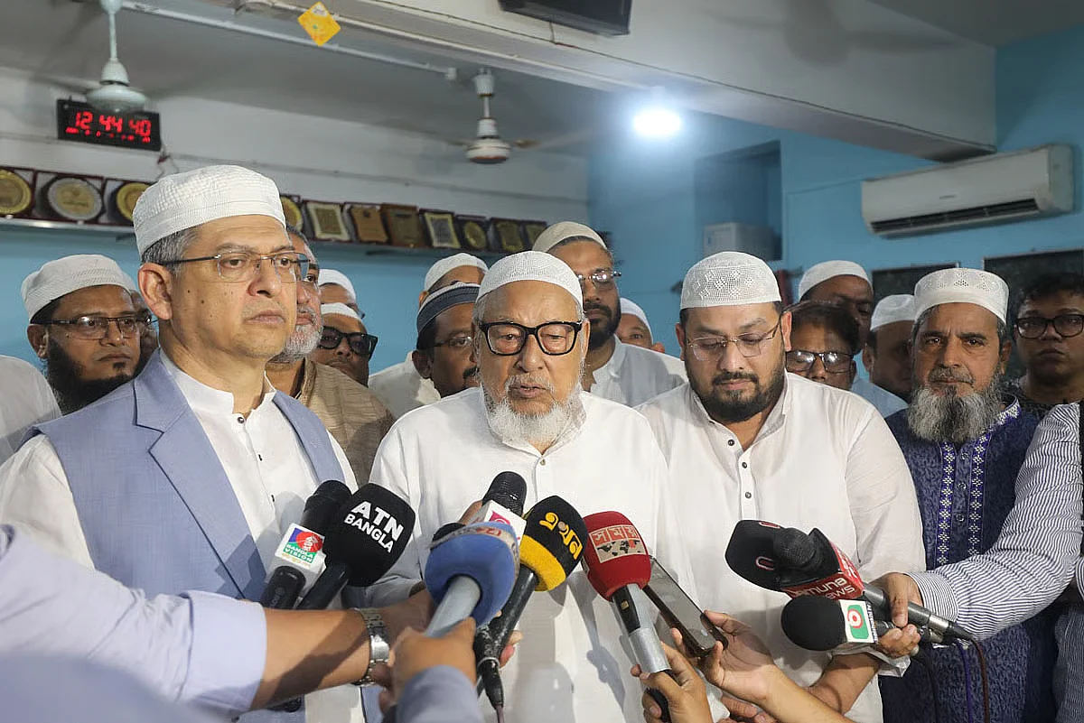 BNP standing committee member Nazrul Islam Khan talks to the media at  Darul Uloom Moinul Islam Madrasah in Hathazari of Chattogram on 1 August 2025