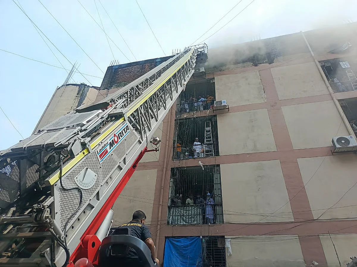 A fire has broken out at the Sundarban Square Market in Gulistan area of Dhaka. 